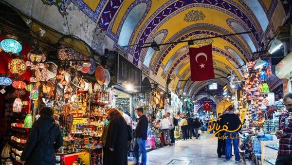 بازار بزرگ استانبول در ترکیه