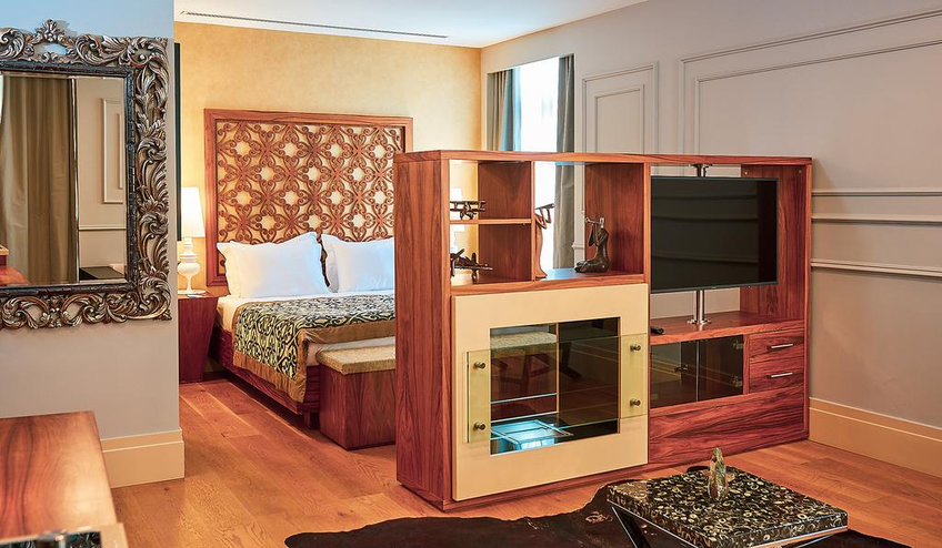 آکا سوئیت تکسیم