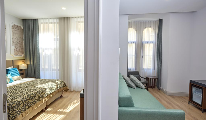 آکا سوئیت تکسیم