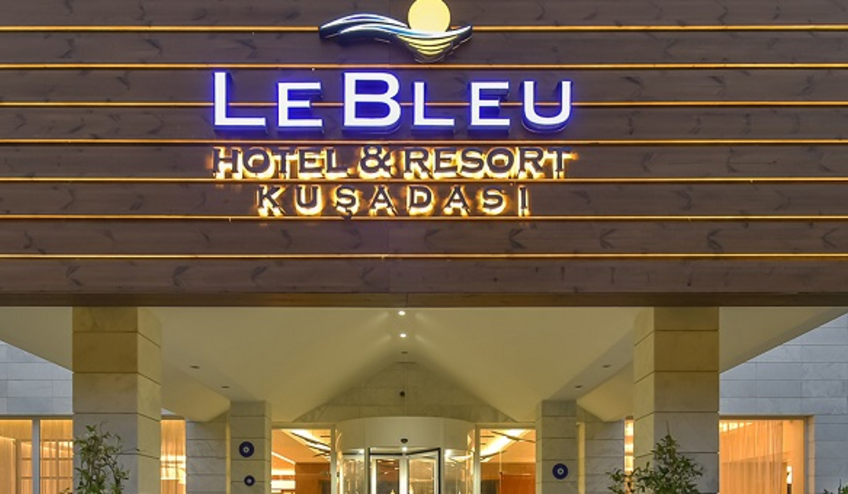 Le Bleu Hotel & Resort 